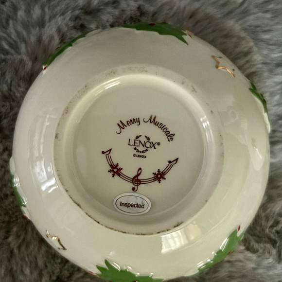 Penguin Merry Musicals by Lenox - Picture 2 of 4